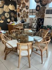 DOĞAL RATTAN YEMEK MASASI