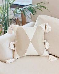 PÜSKÜLLÜ BAKLAVA DESENLİ YASTIK KILIFI