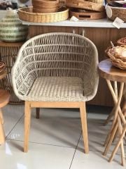 COMFORT AHŞAP AYAKLI SANDALYE